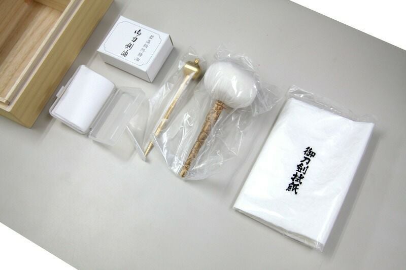 上製刀剣手入用具桐箱入