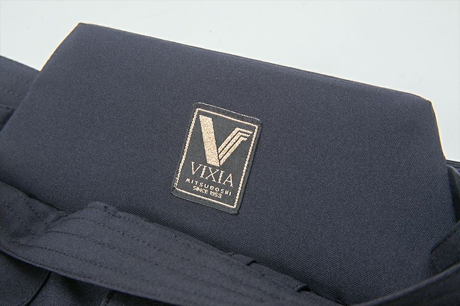 超軽量！高機能！ポリエステル居合袴『VIXIA（ヴィクシア）』黒